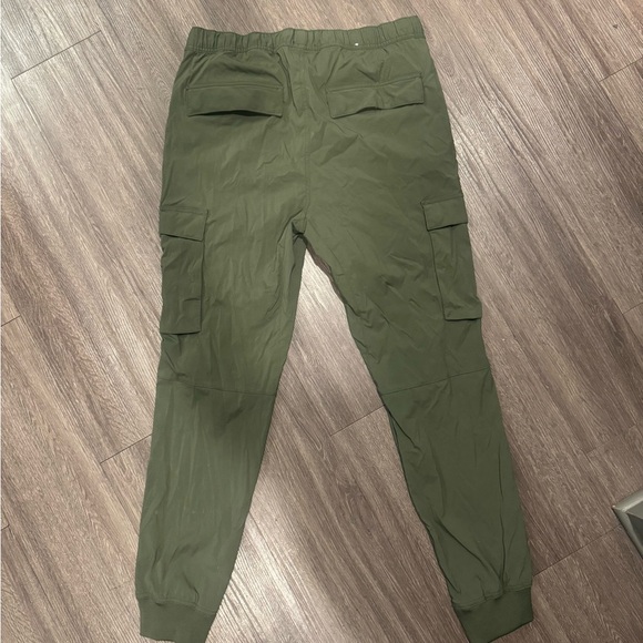 H&M Forest Green Cargo Pants - Picture 2 of 2